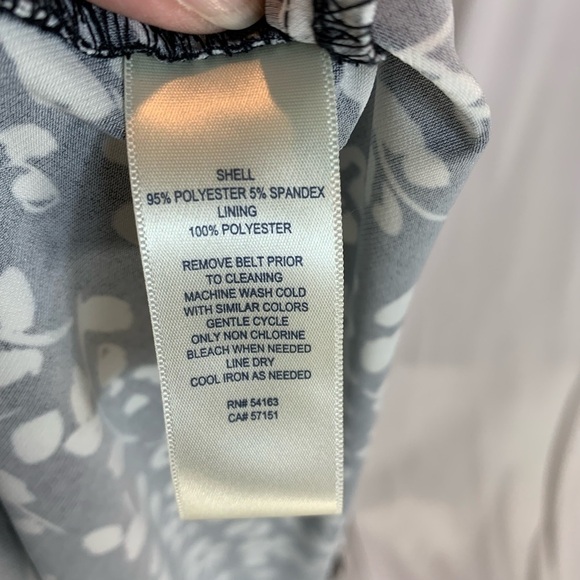 Harper Rose 3/4 Sleeve V Neck Fit and Flare Dress - Black / White - size 8 - Picture 6 of 10